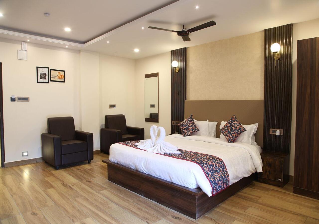 Dakshin Suites Srikakulam Luaran gambar